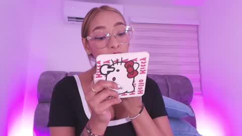 Snapshot of valery_97 chatting on 07.16.26 Valeryn online show from 07.16.26