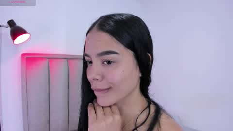 Snapshot of valery__nova chatting on 11.08.25 Cris online show from 11.08.25