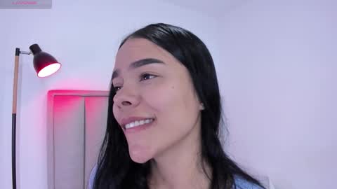 Snapshot of valery__nova chatting on 11.11.25 Cris online show from 11.11.25