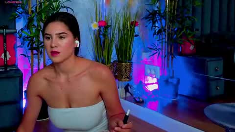 Snapshot of valery_evann chatting on 07.24.26 Valery online show from 07.24.26