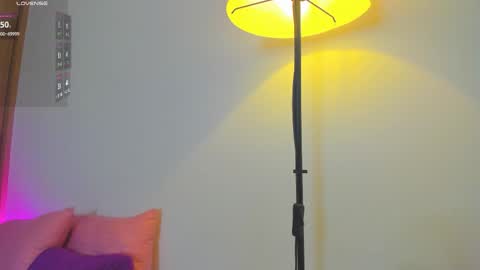 Snapshot of valery_kils chatting on 10.30.25 VALERY online show from 10.30.25