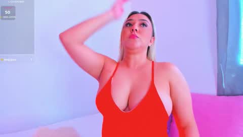 Snapshot of valery_kils chatting on 11.06.25 VALERY online show from 11.06.25