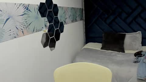 VALERY MORE online show from 11.19.25