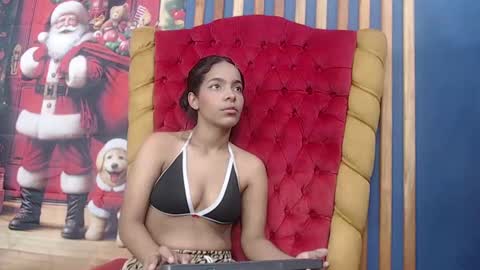 Snapshot of valerynbrown chatting on 12.20.24 valery online show from 12.20.24