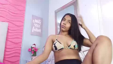 Snapshot of valerynbrown chatting on 12.30.24 valery online show from 12.30.24