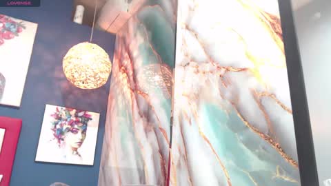 Snapshot of valerynbrown chatting on 09.24.25 valery online show from 09.24.25