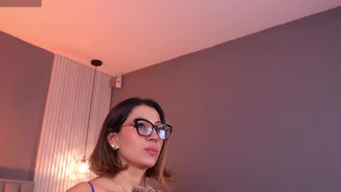 Snapshot of valerynova chatting on 05.19.26 Carla online show from 05.19.26
