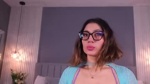 Snapshot of valerynova chatting on 07.17.26 Carla online show from 07.17.26