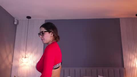 Snapshot of valerynova chatting on 07.24.26 Carla online show from 07.24.26