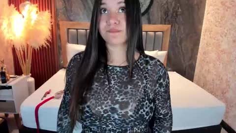 Snapshot of valeryshadey chatting on 11.28.25 Valerie Shadey online show from 11.28.25