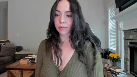 Snapshot of valerysquirt_19 chatting on 09.16.25 valerie online show from 09.16.25