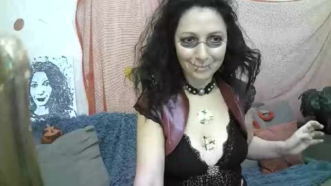 Valery Win online show from 10.28.25