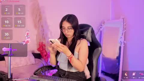 Snapshot of valk_diaz chatting on 07.16.26 Valk online show from 07.16.26