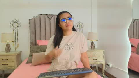 Snapshot of valkiria_7 chatting on 02.12.26 valkiria 7 online show from 02.12.26