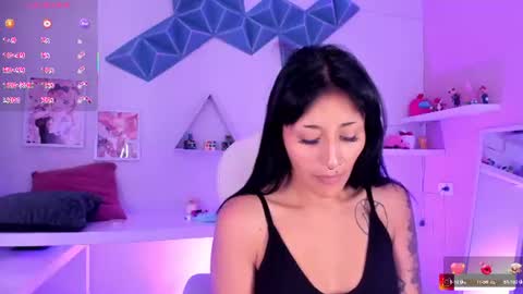 Snapshot of valkiria_ponce chatting on 06.24.26 Valkiria online show from 06.24.26