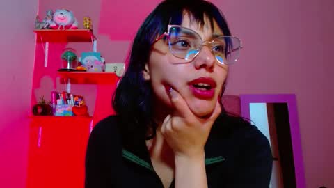 Snapshot of valkiry_ chatting on 12.15.25 valkiry_ online show from 12.15.25