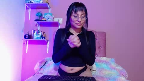 Snapshot of valkiry_ chatting on 01.10.26 valkiry_ online show from 01.10.26