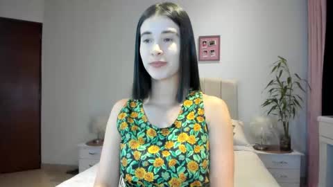 Macarena online show from 04.12.26