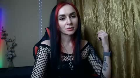 Snapshot of vallhalla666 chatting on 02.11.25 vallhalla666 online show from 02.11.25