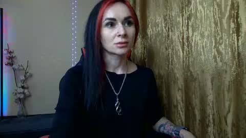 Snapshot of vallhalla666 chatting on 02.15.25 vallhalla666 online show from 02.15.25