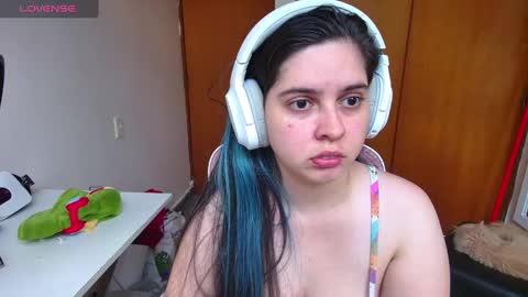 Im Violet online show from 03.12.25