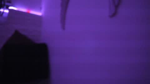 Snapshot of valloletsamar chatting on 01.23.25 Vallolet Peach online show from 01.23.25