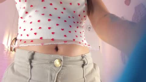 Snapshot of valloletsamar chatting on 02.13.25 Vallolet Peach online show from 02.13.25