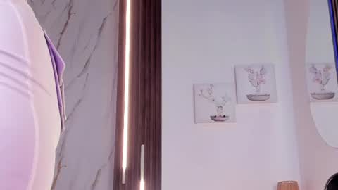 Vallolet Peach  online show from 06.20.26
