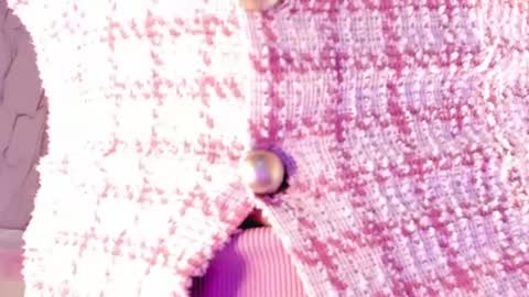 Vallolet Peach  online show from 07.07.26
