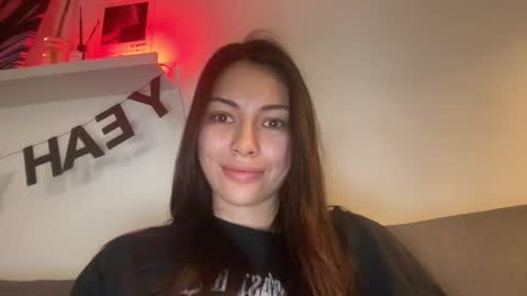 Snapshot of valorant_girl chatting on 11.10.25 Little Devil online show from 11.10.25