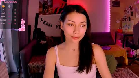 Snapshot of valorant_girl chatting on 12.03.25 Little Devil online show from 12.03.25