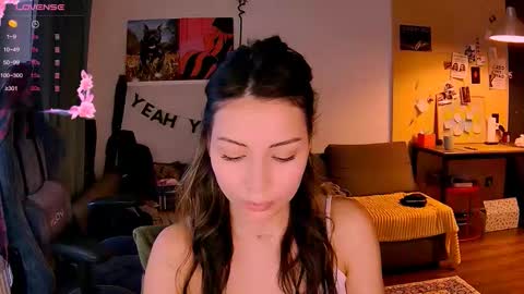 Snapshot of valorant_girl chatting on 12.05.25 Little Devil online show from 12.05.25