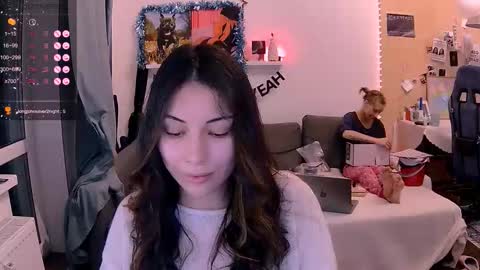 Snapshot of valorant_girl chatting on 01.09.26 Little Devil online show from 01.09.26