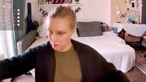 Little Devil online show from 03.15.26