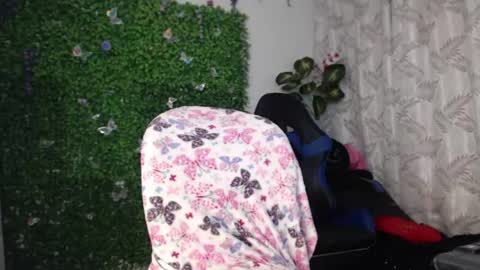Snapshot of valquiria_sirgun chatting on 06.18.26 valquiria_sirgun online show from 06.18.26