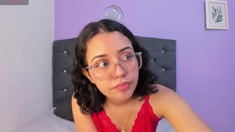 Snapshot of valu_0 chatting on 01.29.25 valu online show from 01.29.25