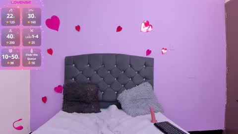 Snapshot of valu_0 chatting on 02.17.25 valu online show from 02.17.25