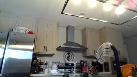 Snapshot of valvenus101 chatting on 02.04.26 Val Venus online show from 02.04.26