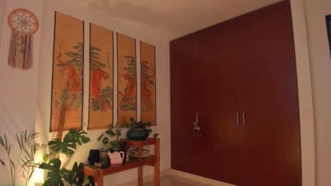 Snapshot of valyturner chatting on 03.10.26 online show from 03.10.26