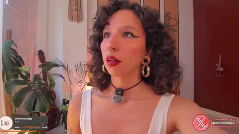 Snapshot of valyturner chatting on 03.12.26 online show from 03.12.26