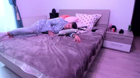 valyvalisimo online show from 02.28.26