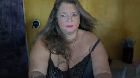 vampwoman online show from 08.02.26