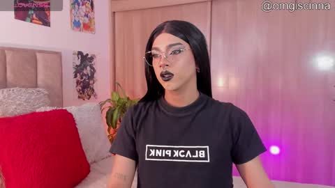 Cinnamon  online show from 12.17.25