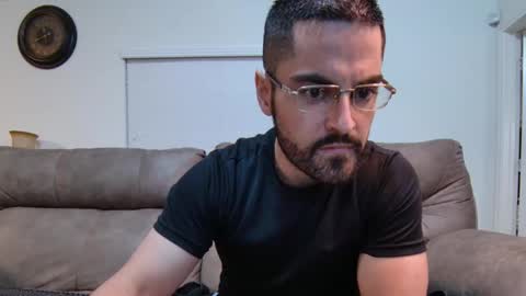 HUNG LATINO 888 bigcock fit athletic latino online show from 04.26.26