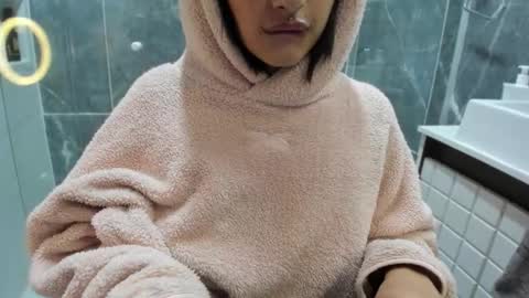 Babi Alu online show from 10.31.25