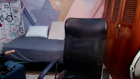 vane_latin18 online show from 05.02.26