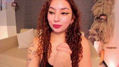 Snapshot of vane_vixen chatting on 10.20.25 vane_vixen online show from 10.20.25