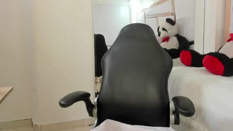 Snapshot of vanel_lope chatting on 05.16.26 Vanel Lope online show from 05.16.26