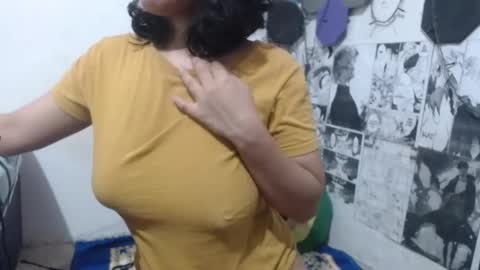 Snapshot of vanesa_20 chatting on 01.25.25 vanesa_20 online show from 01.25.25