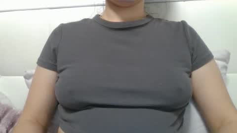 VanesaJewel online show from 10.28.25